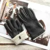 Cykelhandskar Nya herrhemskinnhandskar Ather Fashion Bow-Shaped Retro Autumn and Winter Driving Riding Motorcyc Warm L221024