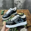 Bapestas 2023 STA Sneakers low-top sneakers M1 Designer Leather Shoe Classic schoenen Casual schoenen Fashion Ape Monkey Vorm Medicom Toy Camo SK8