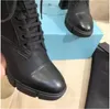 Designer Plaque Boots Lace Up Ankle Boot 9,5 cm vrouwen Zwart Leather Combat Boots High Heel Winter Boot Top Kwaliteit met Box NO2565