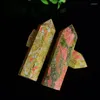 Dekorativa figurer Naturlig blomma Gr￶n sten Hexagonal Prism Healing Crystal Point Energy Malm Witchcraft Aquarium Room Decor Home Gift