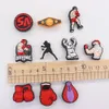 MOQ 20st PVC Cartoon Sport Boxing Shoe Decoration Charm Buckle Accessories Clog Pins knappar Dekorationer för band Armband