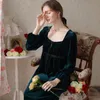 Velvet Sleepwear ladies long-sleeved home clothes pure color light luxury high-end autumn and winter new vintage French long-style nightwear