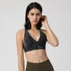 Completo da yoga Reggiseno sportivo da allenamento con scollo a V profondo sexy da donna Supporto medio Reggiseno da ballo posteriore incrociato Imbottito push-up Fitness Crop Top