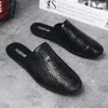 Slippers Leather Men Men Sandals لـ Zapatos de Los Hombres Zapatillas Designer Moticer Slides Slides Outdoor Fashion Slides