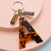 Faveur Lettre clés Chaînes Accessoires pour les femmes Girls Gold Key Key Ring Acetate Leopard Print Pendante Clés de voiture Decoration BBC127