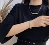 Merk mode sieraden set ontwerper armband charme ketting vrouwelijke jeugd exclusieve selectie campus paar cadeau 18k goud vergulde kostbare luxe