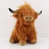 Poupées en peluche poupées simulation Highland Cow Animal Doll Soft Farged Toy Kawaii Kid Baby Gift Home Room Decor 27cm 221024