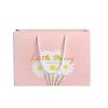 Cadeau cadeau 10pc sac en papier kraft de haute qualité mignon petite marguerite avec poignée shopping magasin de vêtements cosmétiques emballage de bijoux