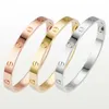 Braceuse de bracelet à vis d'amour bracelets de luxe bijoux femmes accessoires de mode bracelet titanium en alliage en alliage en or ne s'est jamais fondu non pas
