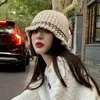 Beanie/Skull Caps 2022 Korean Ins女性のためのシンプルな白い手編みのウールバケツ帽子冬のレトロニットスカリーズビーニーSOMBREROS DE MUJER T22102020202020202020202020202020202020