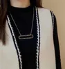 Kadınlar için lüks kolye kolye tasarımcısı moda mektubu içi boş kazak kolyeler mücevher kolyeler kolyeler altın zincir sevgililer günü