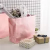 Icke-v￤vd glansig ￥teranv￤ndbar livsmedelsbutik Tote Handle Gift Bag for Party Event Wedding