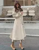 レディーストレンチコートロシアスタイルの女性ダブル胸長い最高品質の特大の綿オーバーコートルーズウインドブレーカー