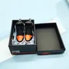 Hooks 3D Mini Sneakers Keychain Mobiltelefon Nyckelhänge Sportskor Present Box Suit presenter Par med 200 -talet