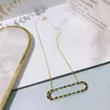 Collana con ciondolo di lusso Designer per donna Lettera di moda Scava fuori maglione Collane Gioielli Pendenti Collane Catena d'oro San Valentino