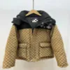 Piumino da uomo piumino cappotto invernale Lettera printint abbigliamento outdoor tenere al caldo parka cappotti verdi neri Designer manica lunga con cappuccio taglia m-3xl Cerniere vestiti