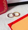 Hoge kwaliteit designer bandringen mode dames sieraden gouden letter 2 kleur trouwring dames geschenken luxe klassieke koppels ringen ornamenten