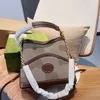 Moda Womens Tote Bags Totes Pacotes de balde com designer de luxo de longa cadeia Crossbody Backpacks Mochilas Médio Senhoras Compras