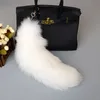 Portachiavi Cordini Grande catena di coda Pompon Nappa Ciondolo borsa Anello da donna Fluffy Vera catena di pelliccia Regali di supporto per ragazza affascinante 221024