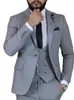 メンズスーツ2022到着カスタムメイドスリムフィットブレザーグレーの結婚式のためのノッチ付きラペルグルームウェア3PCジャケットベストパンツ服