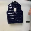 2023 Gilet da uomo di moda Designer Piumino Gilet per uomo Donna Stilista Inverno Uomo Cappotti Giacche senza maniche Una felpa con cappuccio Abbigliamento spesso