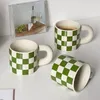 Mokken retro koffiekopje groene dambord keramische mok met handvat Koreaanse stijl ontpit latte paar Water Tea Cups Gifts