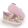 Chaussures à fleurs mignonnes pour bébés filles de 0 à 18 mois, baskets en toile à semelle souple, rose/blanc, pour premiers pas, printemps et été