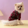 Vêtements de chien de créateurs de vêtements pour chiens d'hiver Pull de compagnie chaude avec un motif de lettre jacquard classique mettant en manteaux de sweat-shirt pour les petits chiens A354