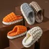 Slippers TYDZSMT Winter Warme Schoenen Mode Geruite Koppels Antislip Pluche Katoen Indoor Outdoor Slides Vrouwen Zapatillas Mujer