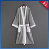 Vêtements de nuit pour hommes peignoirs hommes couleur unie automne hiver gaufre Couple robe de chambre mode El femmes grande poche Design décontracté peignoirs de bain