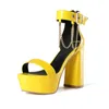 Sandaler 2022 Höga klackar Skor Fashion Platform Kvinnkilar Summer Footwear Casual Woman Square Heel Sandalias Strap Shoe