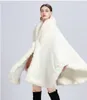 Mantella da donna Autunno inverno femmina lontra collo di pelliccia di coniglio scialle mantelle grande cardigan lavorato a maglia cappotto sciolto tenere caldo Capispalla colore puro cappotti cappotto di velluto lungo tipo 9