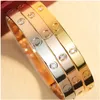 Bracelets de créateurs de style de mode femmes bracelet design lettre bracelet cristal plaqué or 18 carats en acier inoxydable amoureux de mariage couples cadeau bijoux de luxe