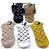 2022 Summer Fashion Designer Mens Womens Socks Five Pair Luxe Sports Winter Mesh Letter Printed Sock Embroidery Cotton Man Woman W254q