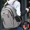 حقيبة ظهر بسيطة ومتعددة الاستخدامات طالب كمبيوتر محمول لرجال Men Luxury Mini مصمم جلدي السفر
