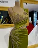 Olive Green Elegant Satin Mermaid Robes de Prom de magnifiques cristaux perles d'arabe rocheux Aso Ebi Robes de soir￩e officielles ruch￩ Sexy Split Second Robe Robe CL1314