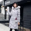 Abrigos de trinchera para mujer Abrigo de invierno de piel grande Parka engrosada Mujeres Costuras Slim Long Down Chaqueta de algodón para mujer 2022