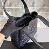 Totes Prabag die Einkaufstasche Dreieck Rhombus Designer-Taschen Frauen Schwarz Leder Handtasche Handtasche Handtasche mit Umhängetaschen Crossbody Mode-Geldbörsen 221017