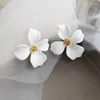 Backs Earrings Temperament Lily Of Flower Ear Clips Trendy Simple Metallic White Petal Clip On No Piercing For Female