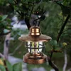 Portabla lyktor Retro Lantern Cob Camping Camping Ljus LED Vattentät akutlampor Hängande tält för trädgårdsutrymme