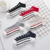 Sports Socks Homens Mulheres Verão Algodão Curto Barco Curto Funny Faux Lace-Up Sapas de tela 3D Contraste colorida listrada Hosiery casual