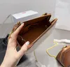 Women Pu Leather Counter Counter Bags سلسلة أزياء صوف صوف الصوف مصمم حقيبة مصممة على حقائب اليد الشتوية محفظة محفظة حقيبة رسول للسيدات المحمولة