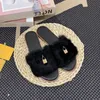 Nya designer tofflor Kvinnor Bekväma lurviga bilder mjuk varm pälssandal Shearling Criss-Cross Sandaler Slide Enameled Crossover Storlek 34-43