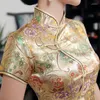 Vêtements ethniques Haute Qualité Or Sexy Satin Mandarin Col National Serré Cheongsam Manches Courtes Nouveauté Imprimer Robe Longue S-3XL C0002