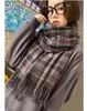 1PCS Herbst Winter FRÜHLING Frau Wolle Spinnschal Damen Schal Mehrfarbiges Gingham-Karo-Halstuch Mann 70x180cm Schal weiblicher Schal verdickter warmer Fransenhals