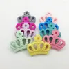 Collane a ciondolo denti da silicone a corona reale - mini teether giocattoli per bambini pendenti di grado alimentare