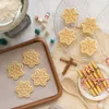 Moldes de cozimento 2022 Cores de biscoito de floco de neve de Natal de Natal Plástico Diy 3D Cartoon Pressível Biscoito Biscoito Chocolate Bolo de Decoração Ferramentas de Decoração