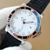 MENS Titta på automatisk rörelse 41mm Luminous Hands Watches Life Waterproof Business Wristwatch Birthday Present Montre de Luxe