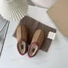 Tazz-Hausschuhe für Damen, Pelz-Slides, klassischer Ultra-Mini-Plateaustiefel, Tasman-Slipper, Les Petites-Wollmischung, komfortable Winter-Designer-Stiefeletten