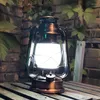 Lanterne portatili 1 Pz Lampada ad olio a LED Candeliere in ferro 2022 Candela Lampade a cherosene Illuminazione ad alcool Regalo della novità Decorazione di Natale